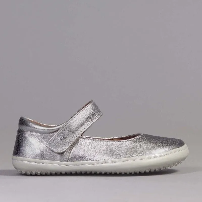 Girls High-Bar Shoes with Removable Footbed in Silver - 12624