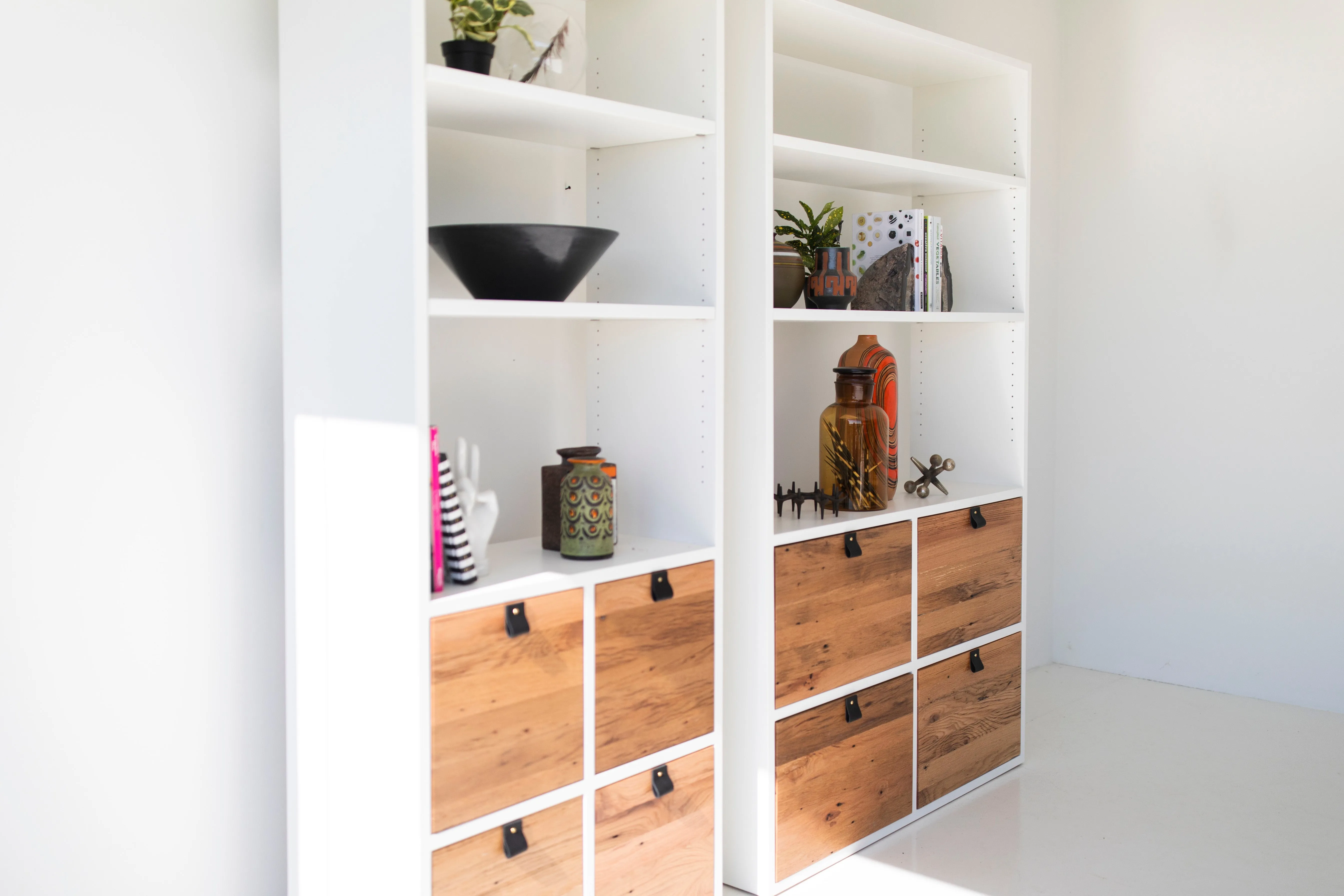 Modern Wall Unit - 1018