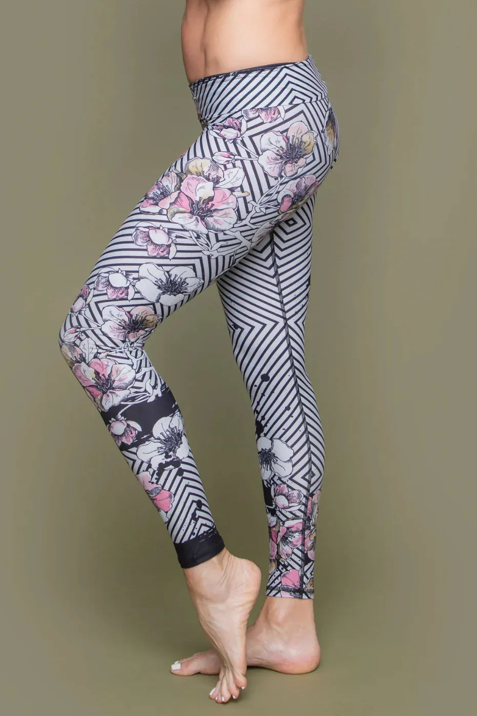 Niyama Sol Barefoot Legging