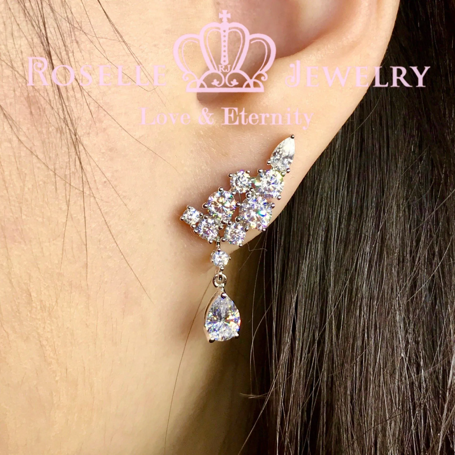 Sparkling Cluster Drop Earrings - DE12